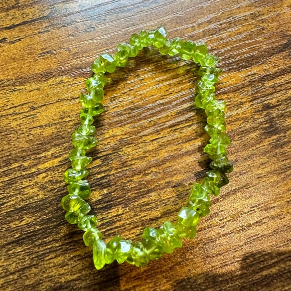 Nature Peridot Bracelet - Picture 1 of 2